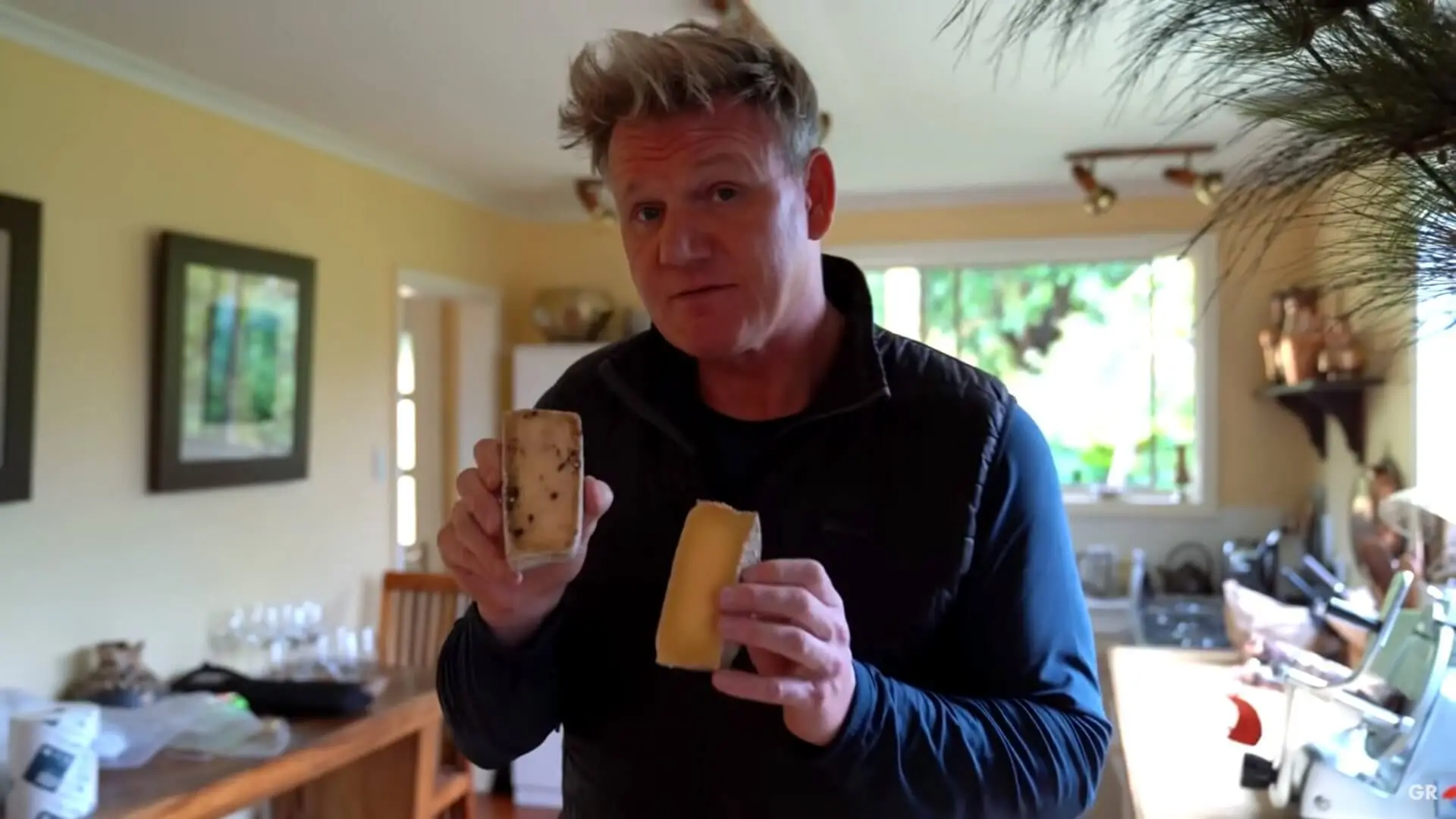 gordon with romano with pepperberry in right hand